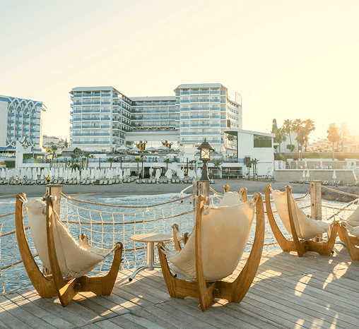 Pier Bar